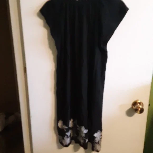 Loft White Embroidered Floral Split Neck Black Dress(as is -no belt) - Picture 8 of 14